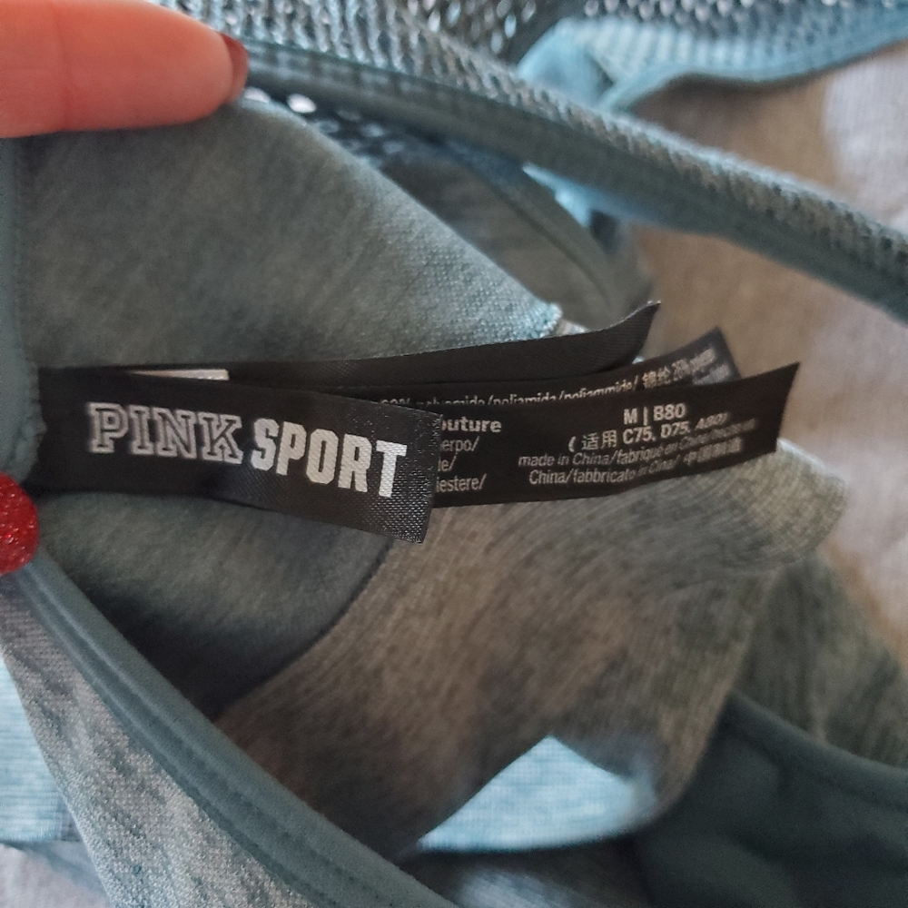 ⭐4/$20 VS PINK Seamless Sports Bra Medium - Picture 4 of 6